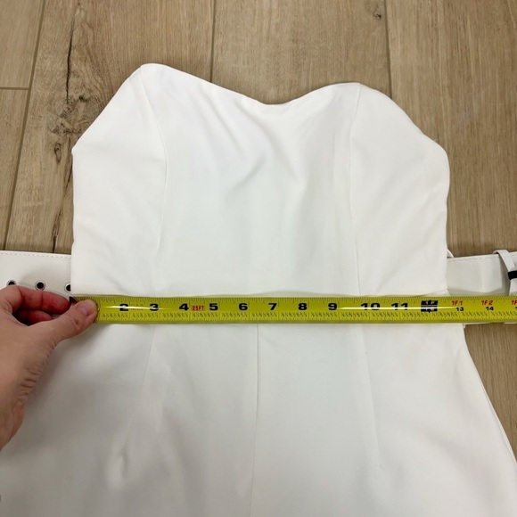 Superdown Naomi Jumpsuit in White Size S - Picture 11 of 12